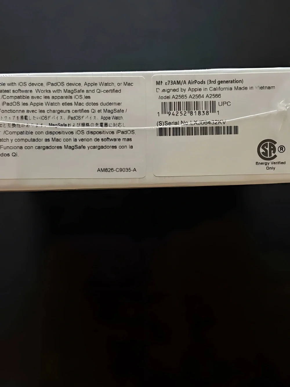 Apple White Wireless Earbuds Headset - Compact Stereo AirPods